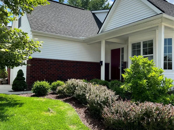 828 Nelsons Ridge Dr #20, Howell, MI 48843