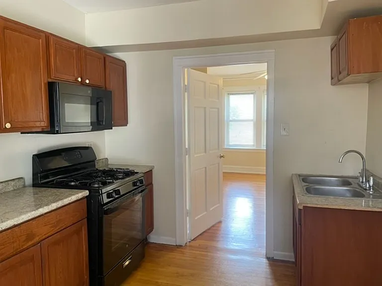 6557 59 S Fairfield Avenue 2714 #16-W — Photo 6
