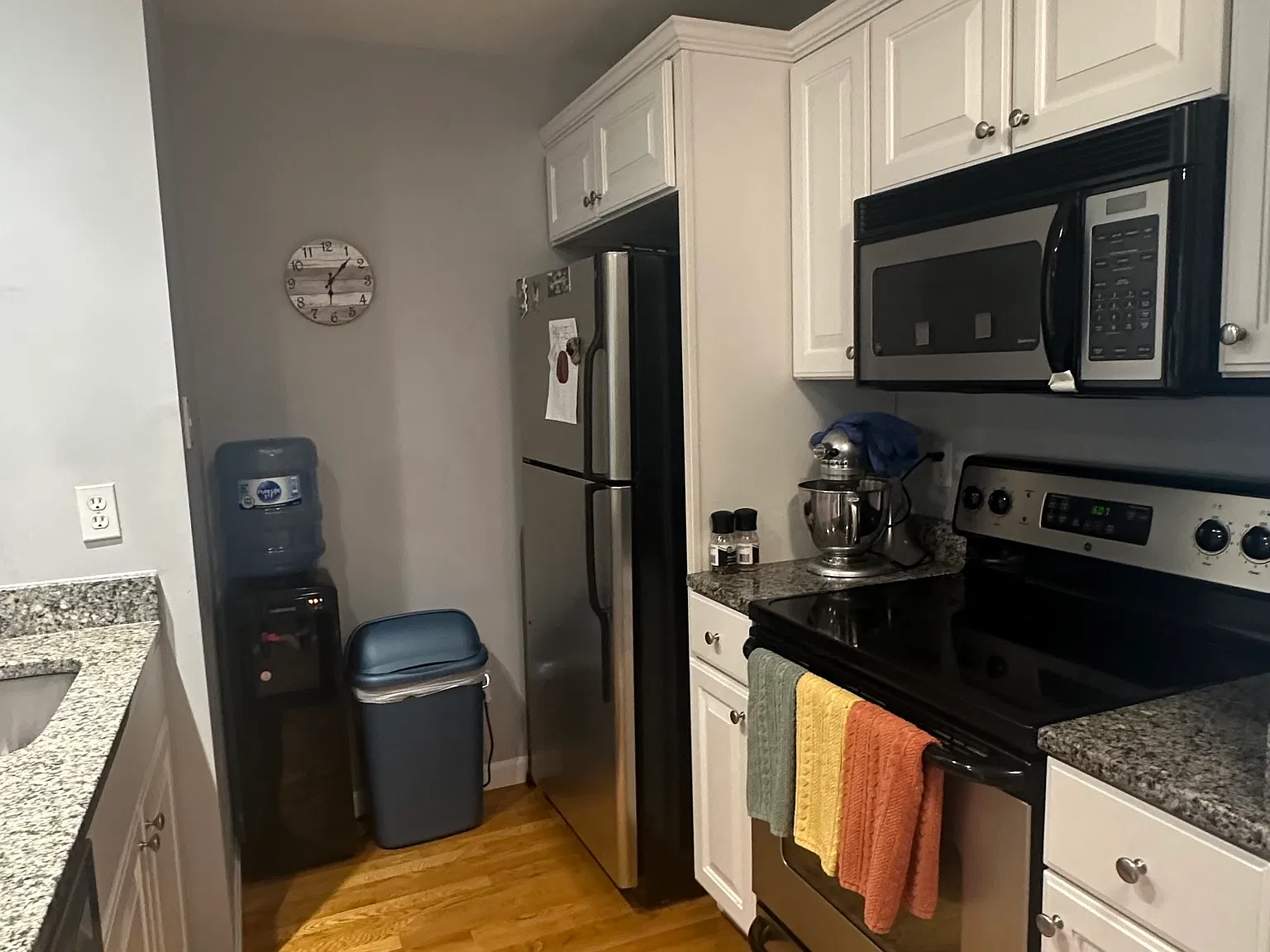 2 bed, 768 sqft, $2,600 — Photo 4