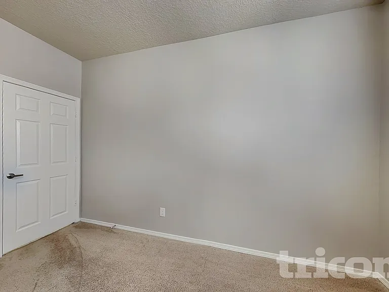 2081 Camino Rincon SW — Photo 12