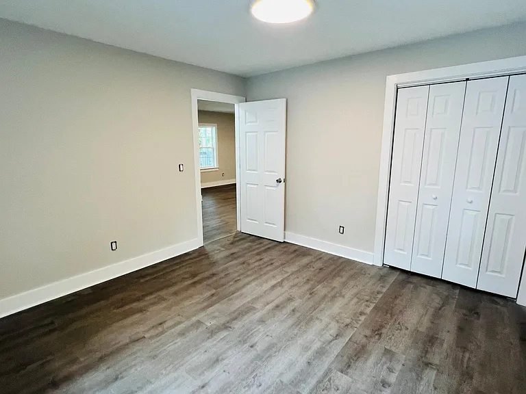 108 E Dewey St — Photo 14
