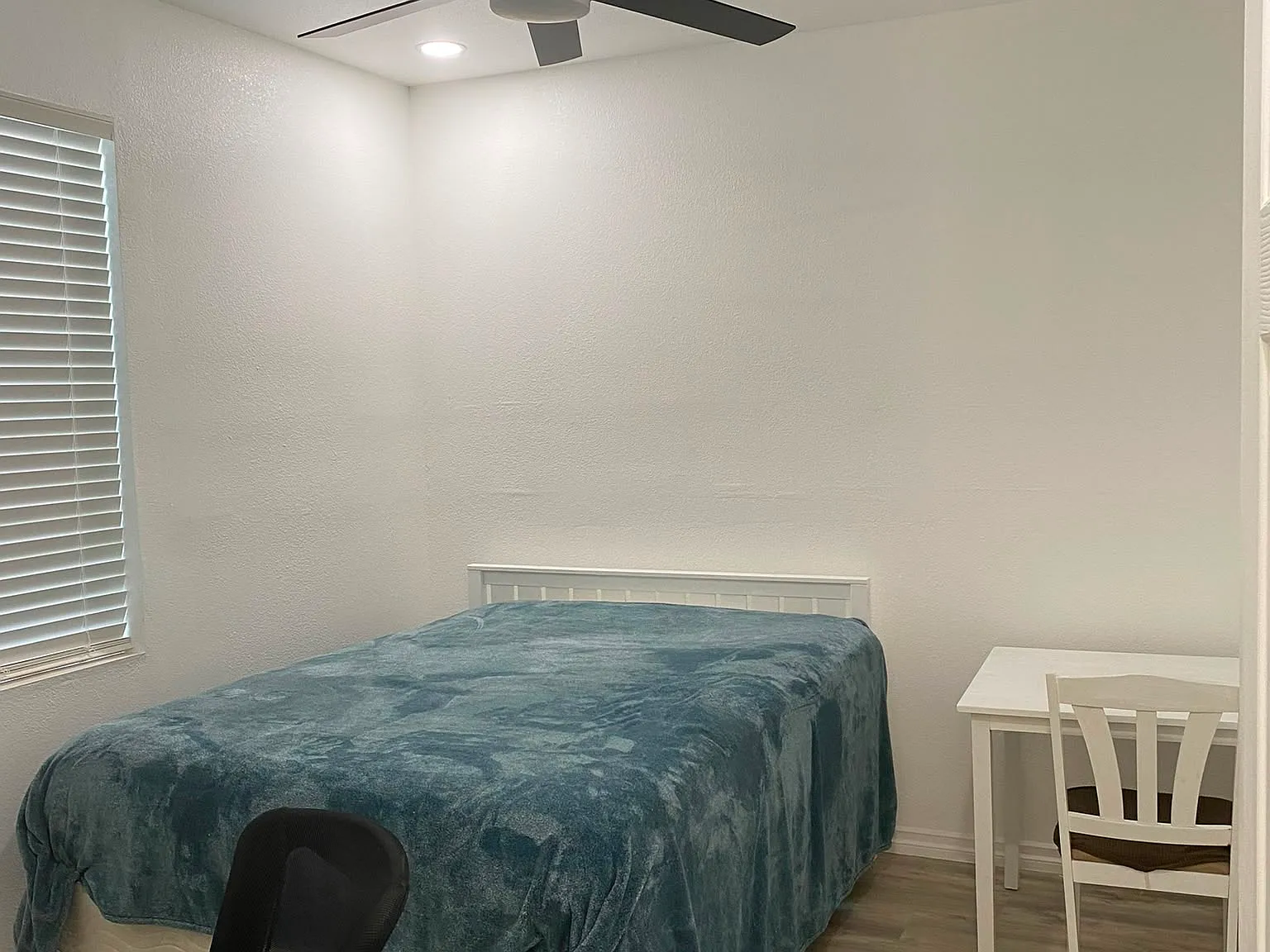 2 bed, $1,900 — Photo 4