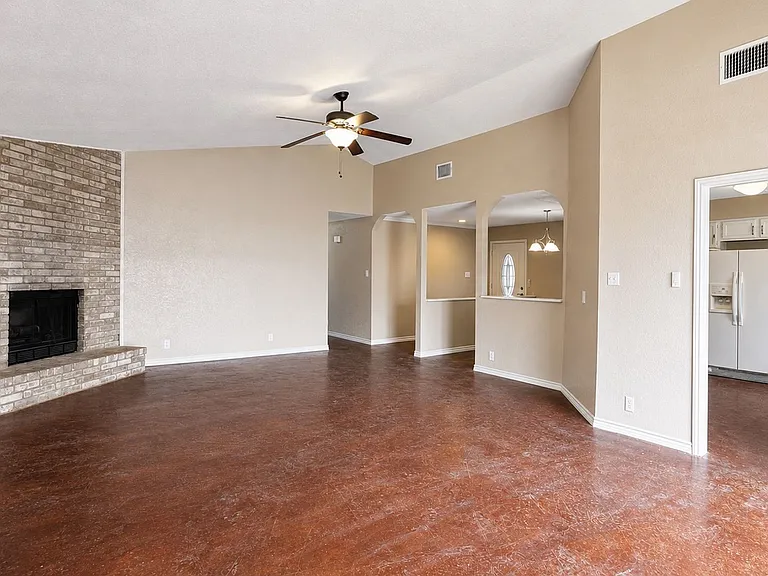 3426 Meadow Head Dr — Photo 8