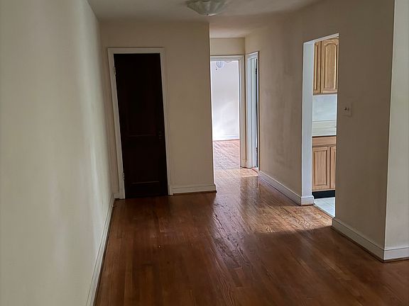 2nd image of 1401 N Kenilworth St #15