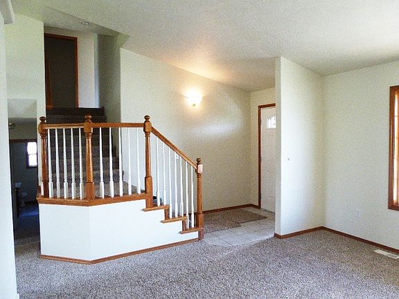 4th image of 6003 S Julia Ct