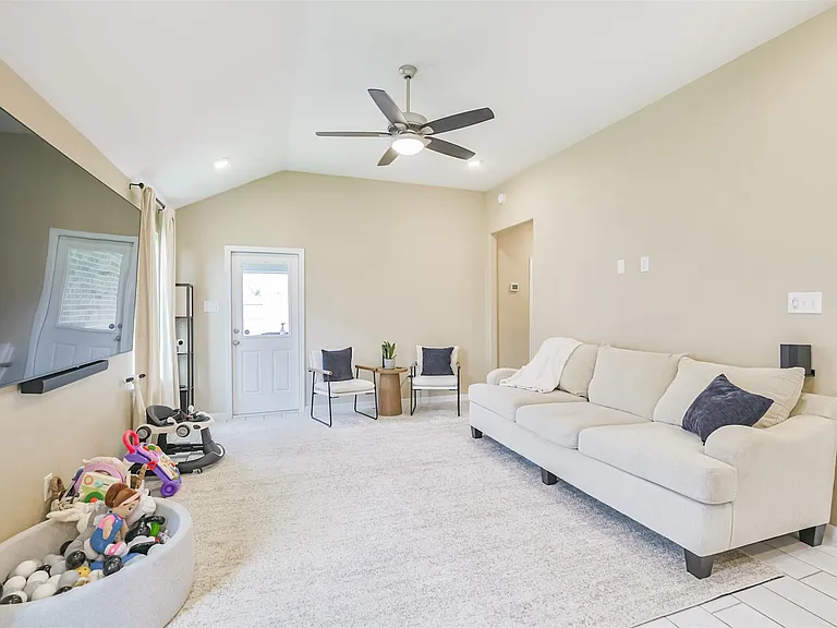 20107 Percheron Park Ln — Photo 14