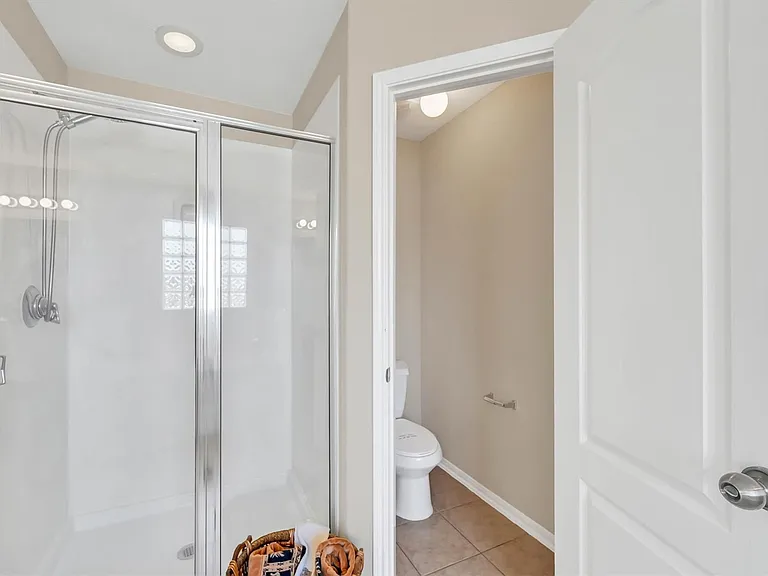 9314 Fanwick Ct — Photo 36