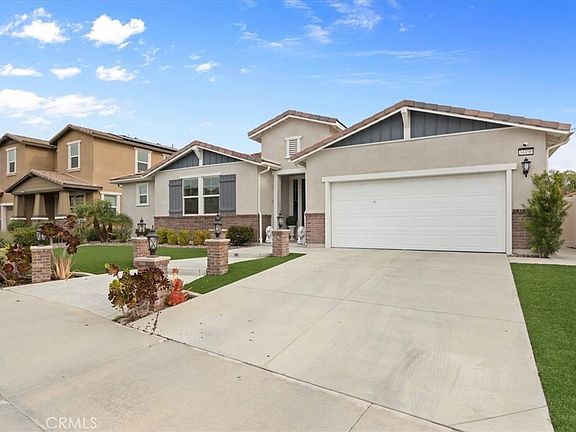 2nd image of 34490 Bloomberry Rd