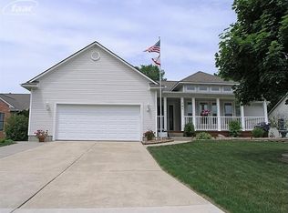 781 Layman Creek Cir, Grand Blanc, MI 48439