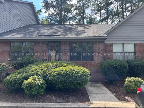 137 Villa Dr, Fayetteville, NC 28311