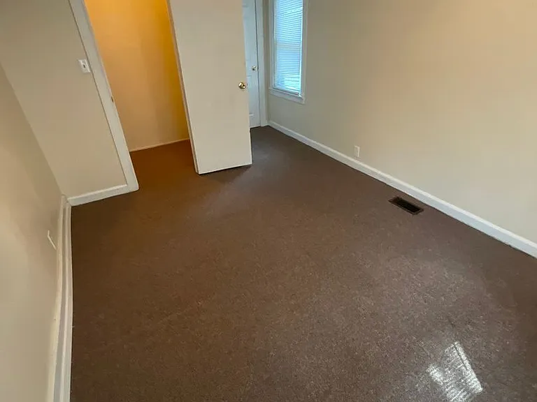 416 N Lincoln St — Photo 52