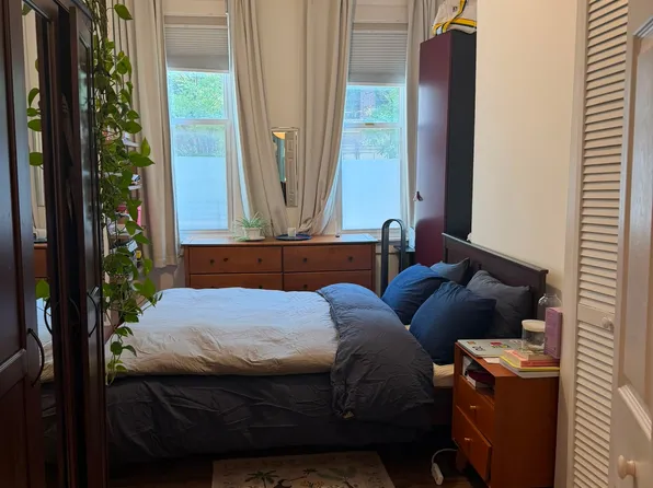 247 Devoe Street image 1 of 10