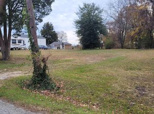 135 Riverside Rd, Baltimore, MD 21221