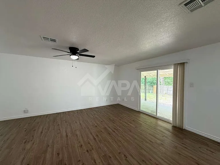 5214 Charolais Dr — Photo 8
