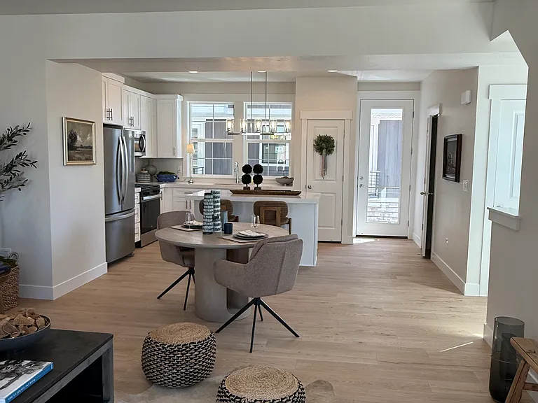 7339 Seven Tree Ln — Photo 9