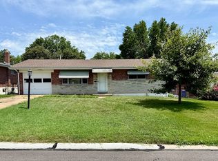 317 Earlsfield Ln, Saint Louis, MO