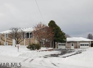520 Hershberger St, Martinsburg, PA 16662