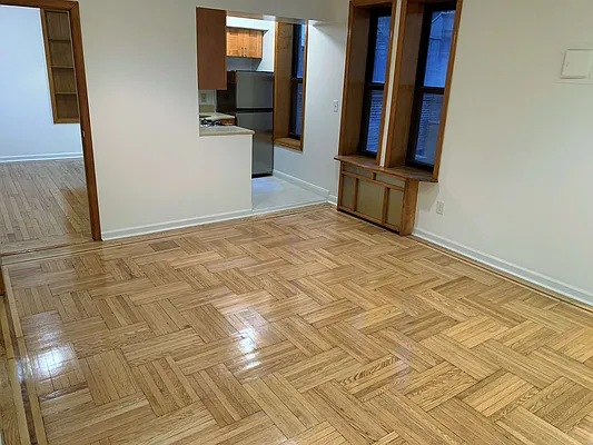 Rented by Joe Gotham LTD | media 33