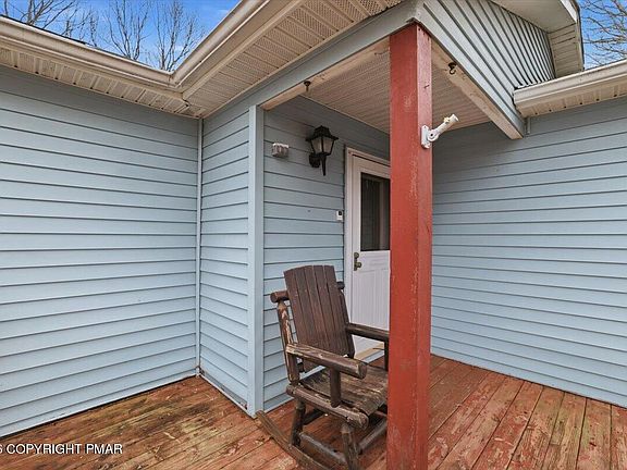 5th image of 120 Meckesville Rd