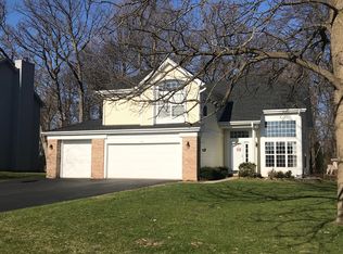 411 Lamplighter Loop SE, Poplar Grove, IL 61065