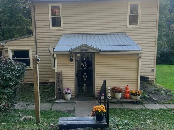 137 Watson Ave, Kennerdell, PA 16374