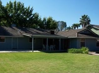 2744 Lake Redding Dr, Redding, CA 96003
