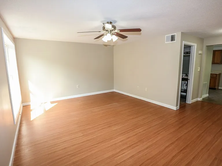 14 E Ridge Rd — Photo 8