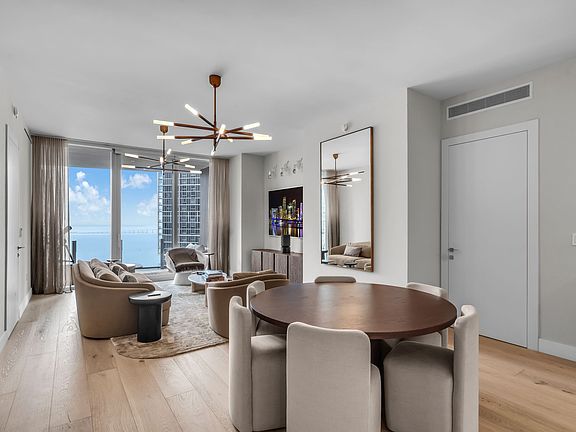 3rd image of 300 Biscayne Boulevard Way #2606