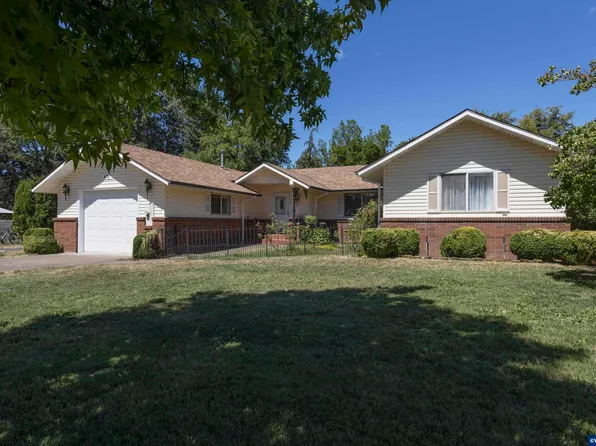 475 SW Monroe St, Sheridan, OR 97378