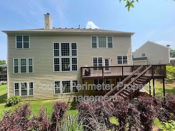 4th image of 4445 Agard St
