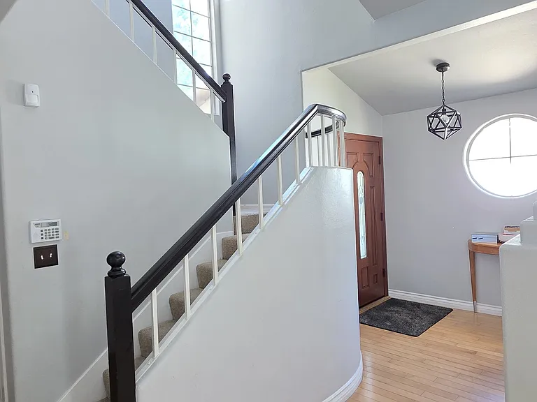 25352 Fitzgerald Ave — Photo 3