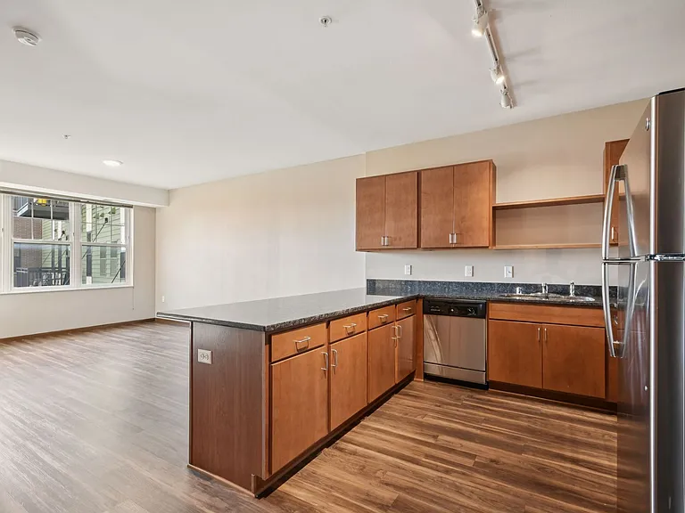 Capital View Apartments — Photo 11