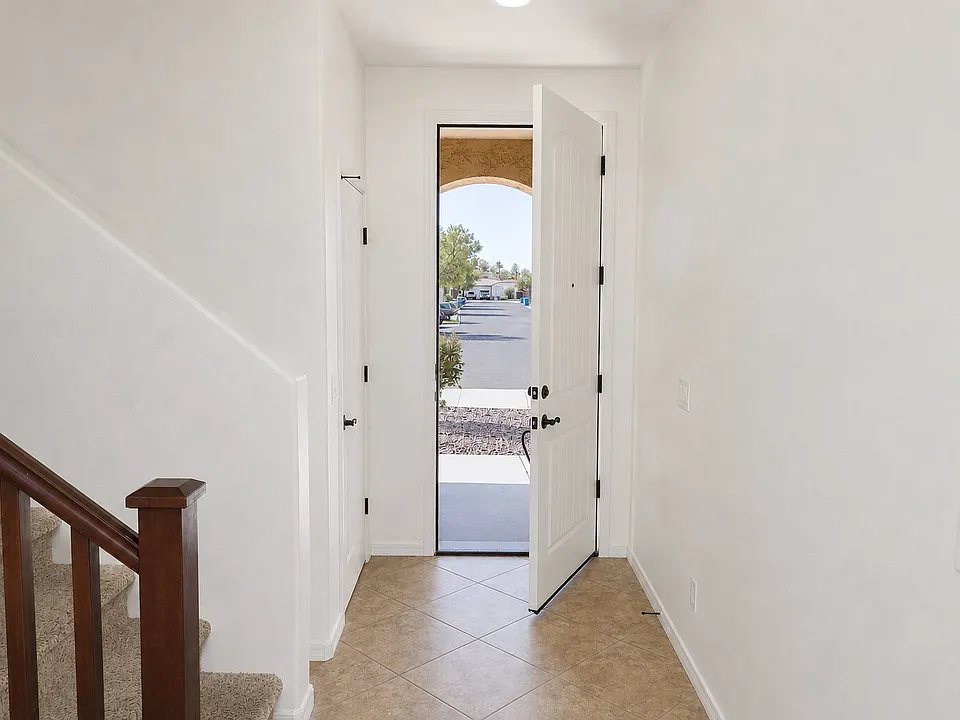 1131 E Binner Dr