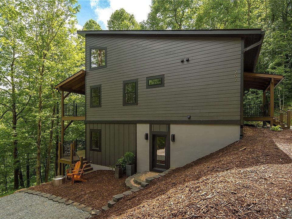 1st image of 207 Laurel Canopy Lane