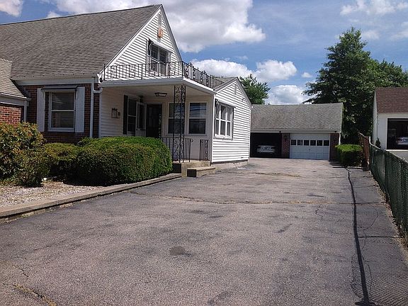 2nd image of 420 Central Ave