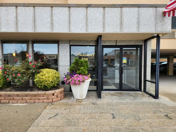 235 Park Ave APT 106, Long Beach, NY 11561