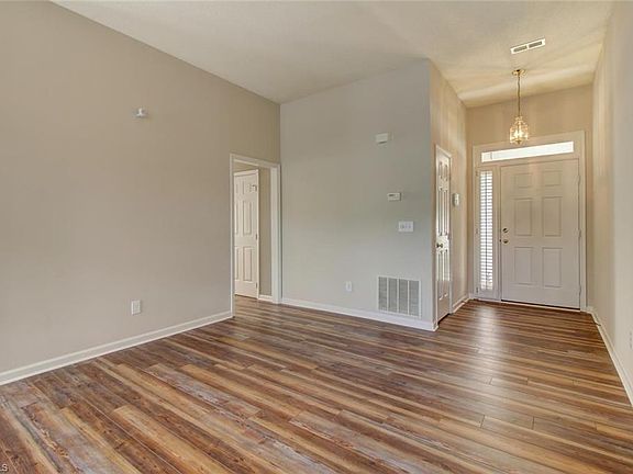 4th image of 5407 Cedar Field Dr