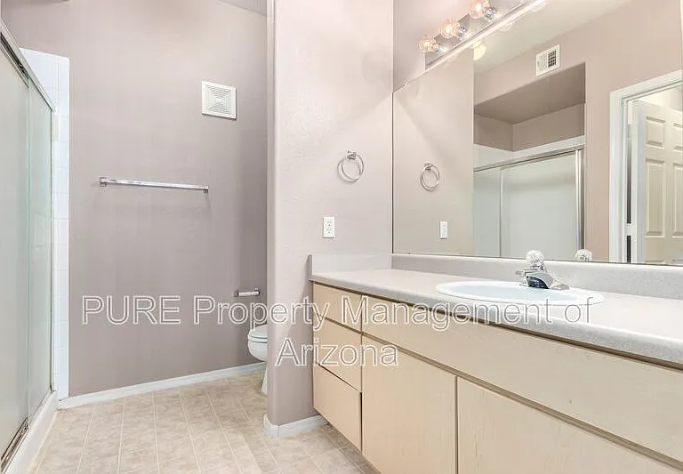 5303 N 7th St #324 — Photo 15
