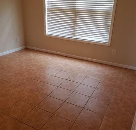 4th image of 277 Pearl Chambers Dr