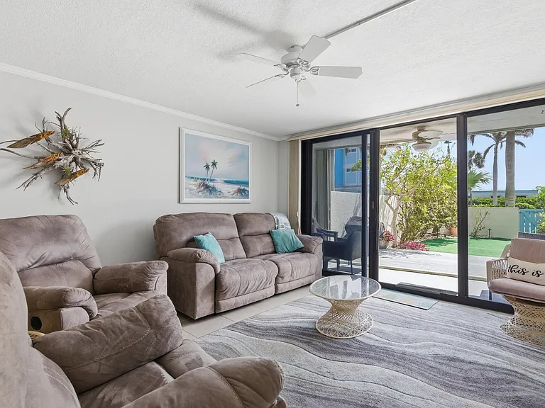 355 S Ocean Dr #106 — Photo 23