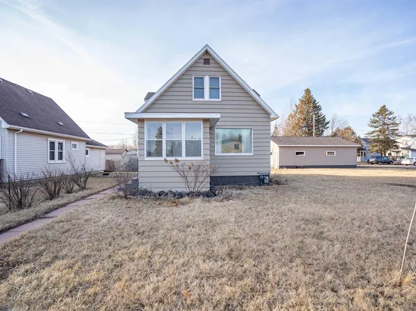 706 39th Ave E, Superior, WI 54880