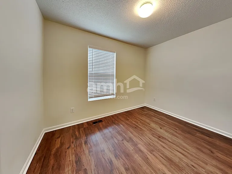 221 Dogwood Ave — Photo 16