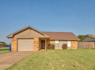 308 Railroad Ave, Okarche, OK 73762