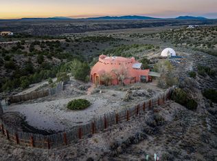 435 Tune Dr, El Prado, NM 87529