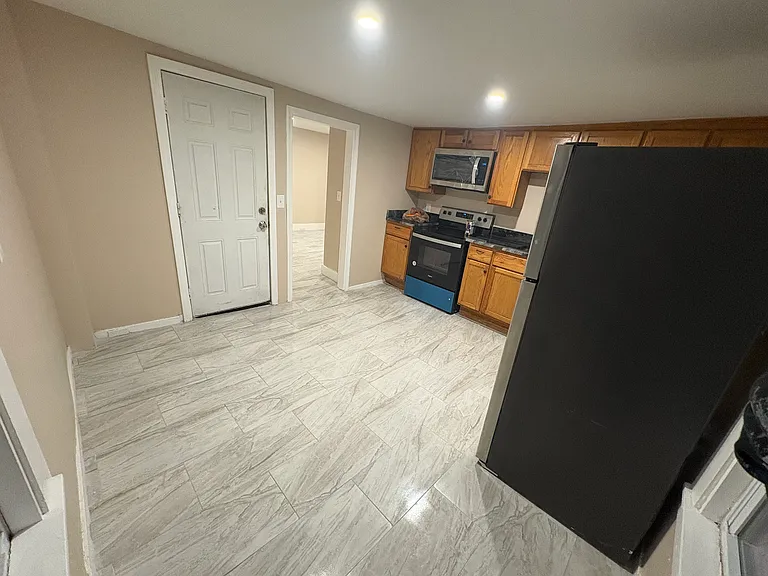 35 Edgeworth St #1 — Photo 2