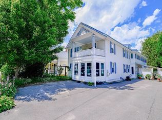 8 Pleasant St, Ludlow, VT 05149