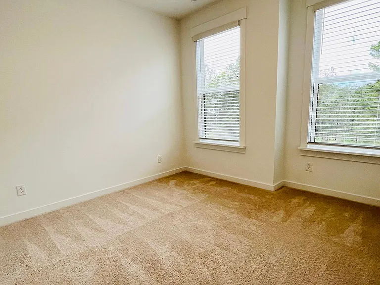 1229 Corkery Ridge Ct — Photo 17
