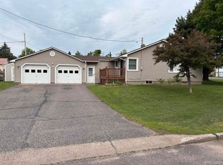 100 S Daisy St, Ishpeming, MI 49849