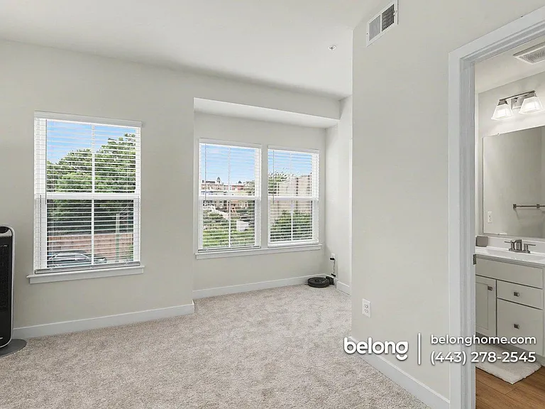 737 Lennox St — Photo 9