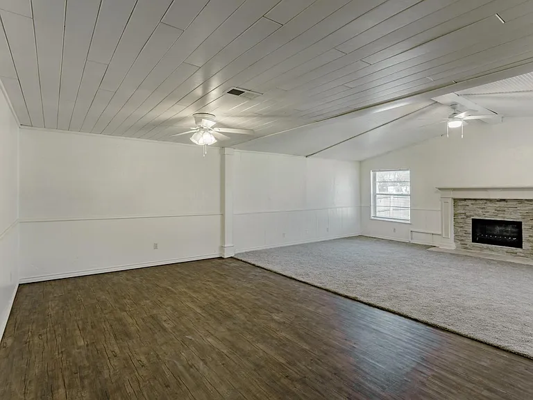 5821 Circular Dr — Photo 4